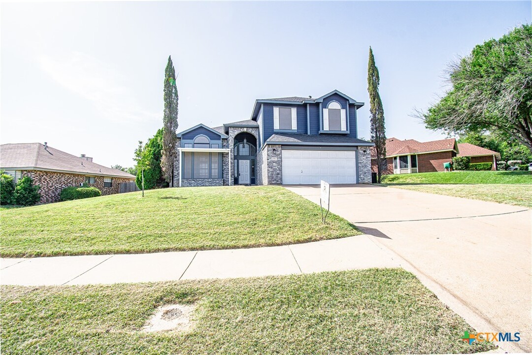 2304 Iowa Dr in Harker Heights, TX - Foto de edificio