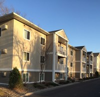 Innsbruck Villa in New Brighton, MN - Building Photo - Building Photo