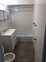 3060 Kathe Ln in Waukegan, IL - Building Photo