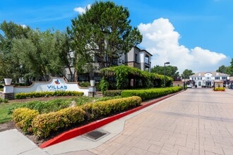 Villas at the Gardens in Rancho Cucamonga, CA - Foto de edificio - Building Photo