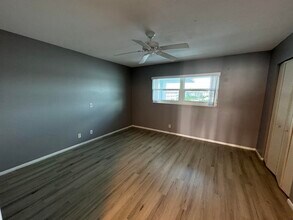 100 Shore Ct in North Palm Beach, FL - Building Photo - Building Photo