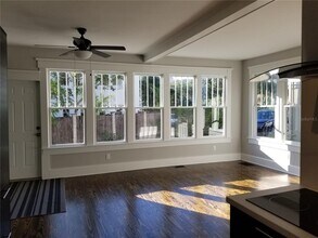 835 7th Ave S in St. Petersburg, FL - Foto de edificio - Building Photo