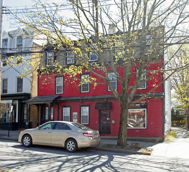 147-149 Main St in Cold Spring, NY - Building Photo