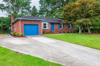 5525 Greenefield Dr S in Portsmouth, VA - Building Photo - Building Photo