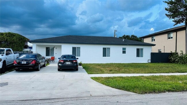 3161 NW 69th St in Miami, FL - Building Photo - Building Photo