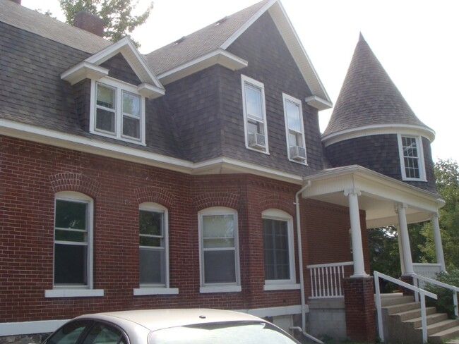 701 S University Ave in Mt. Pleasant, MI - Building Photo - Building Photo