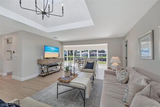 1925 Tarpon Rd in Naples, FL - Building Photo - Building Photo