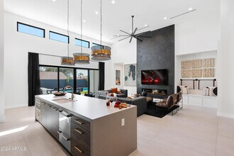 13601 N 88th Pl in Scottsdale, AZ - Building Photo - Building Photo