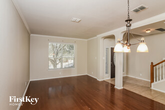 16918 Darien Wing in San Antonio, TX - Building Photo - Building Photo