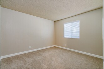Auburn Creek Apartments in Lincoln, CA - Foto de edificio - Interior Photo