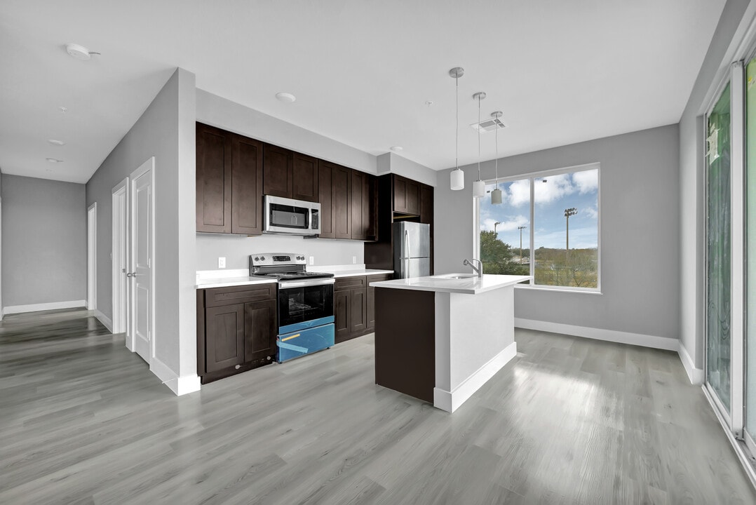 Harvest Moon Apartments in Sealy, TX - Foto de edificio