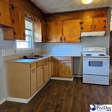 605 Howard St in Hartsville, SC - Building Photo - Building Photo