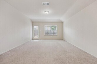 181 Lake Gln in San Marcos, TX - Building Photo - Building Photo