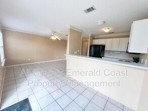 34 Harbeson Ave NE in Fort Walton Beach, FL - Building Photo - Building Photo