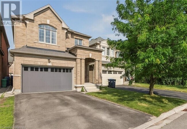 8 Carol Hill Ct in Brampton, ON - Building Photo - Building Photo