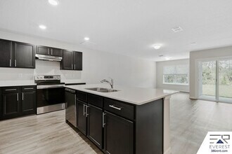 26 Serbian Bellflower Trl in Palm Coast, FL - Building Photo - Building Photo
