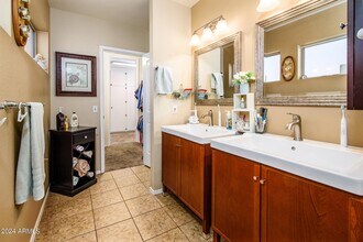 1509 E Indian Wells Dr in Chandler, AZ - Building Photo - Building Photo