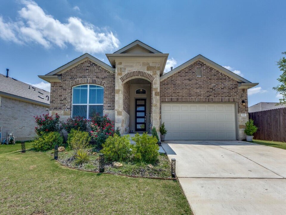 1937 Centerline Ln in Georgetown, TX - Building Photo