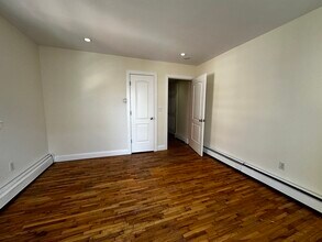 310 Princeton St, Unit #1 in Boston, MA - Building Photo - Building Photo