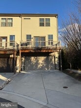 120 Tolocka Terrace NE in Leesburg, VA - Building Photo - Building Photo