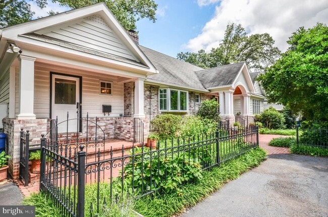 property at 7026 Elizabeth Dr