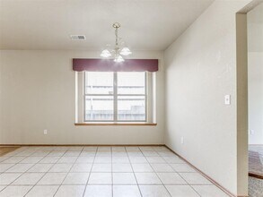 10833 Ohara Ln in Midwest City, OK - Building Photo - Building Photo