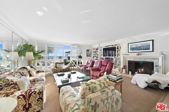 23648 Malibu Colony Rd in Malibu, CA - Building Photo - Building Photo