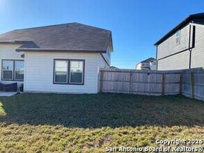 153 Antelope Dr in San Antonio, TX - Foto de edificio - Building Photo