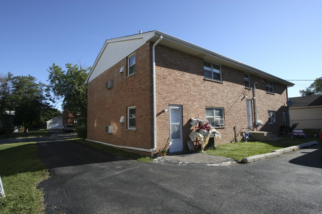 1459 Meyer St in Elgin, IL - Building Photo - Building Photo