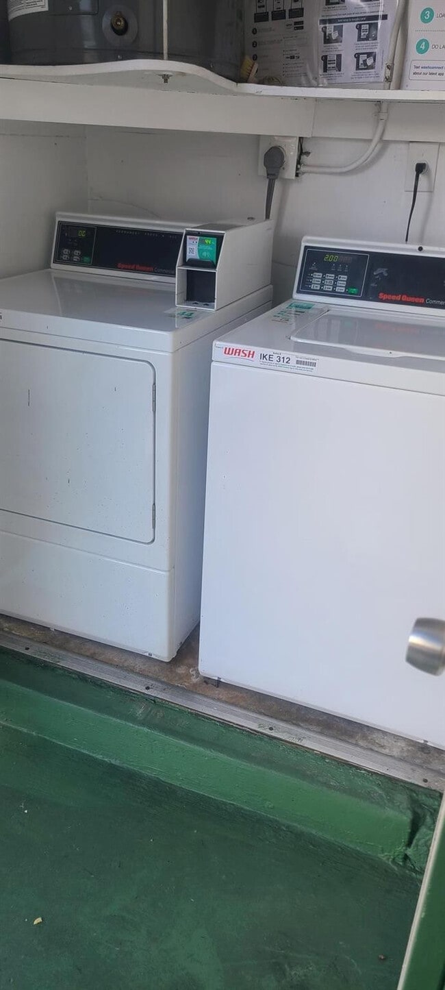 320 SW 1st St in Pompano Beach, FL - Building Photo - Building Photo