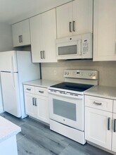 5808 58th Way in West Palm Beach, FL - Building Photo - Building Photo