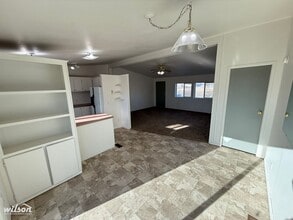 100 Trepanier Ln in Tieton, WA - Building Photo - Building Photo