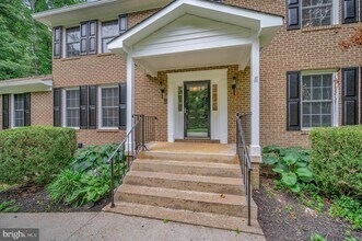 13 Franklin St in Stafford, VA - Building Photo - Building Photo