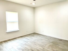 4422 Luella Ave in Deer Park, TX - Building Photo - Building Photo