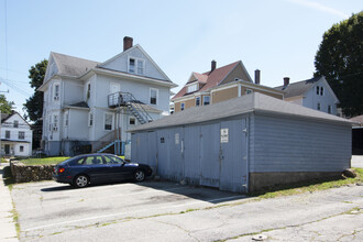 875-877 Bank St in New London, CT - Building Photo - Building Photo