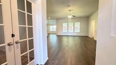 3977 Winding Hollow Dr in Grand Prairie, TX - Building Photo - Building Photo