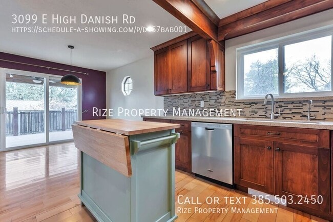 property at 3099 E High Danish Rd