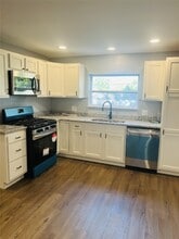 2214 N Benton Ave in St. Charles, MO - Building Photo - Building Photo