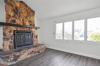 32 Dakota Ave in Middletown, NJ - Building Photo - Building Photo