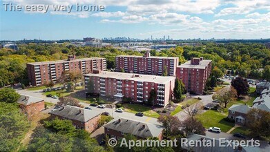 49 Hill Rd, Unit #24 in Belmont, MA - Foto de edificio - Building Photo