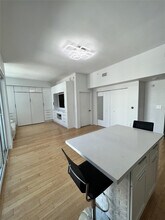 133 NE 2nd Ave in Miami, FL - Building Photo - Building Photo