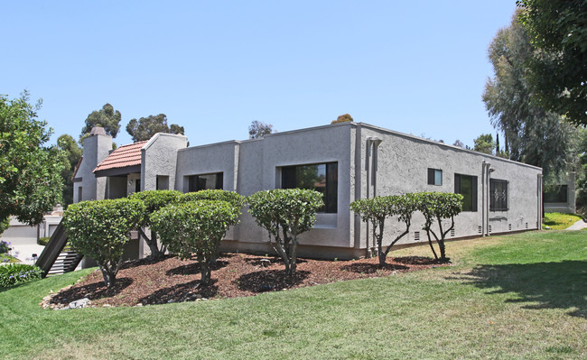 6603-6625 Reservoir Ct in San Diego, CA - Building Photo - Building Photo