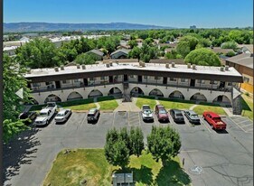 515-528 Road in Grand Junction, CO - Building Photo
