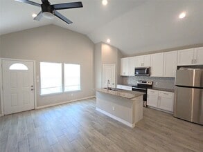 11442 Underwood St in Willis, TX - Building Photo - Building Photo
