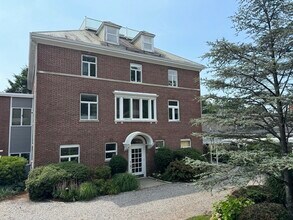 46 Ober Rd, Unit #46 in Newton, MA - Building Photo - Building Photo