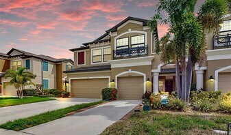 7849 52nd Terrace E in Bradenton, FL - Building Photo