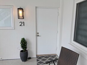 174 Golden Gate Pt, Unit Harbor House in Sarasota, FL - Building Photo - Building Photo