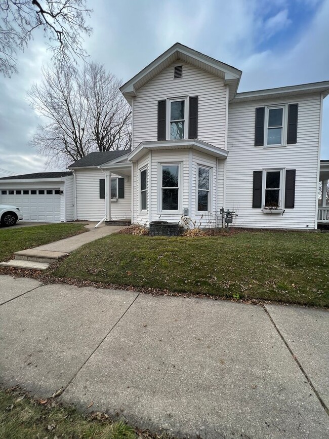 1240 Winnebago St in La crosse, WI - Foto de edificio - Building Photo