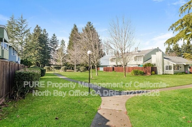 629 Racquet Club Cir in Rohnert Park, CA - Building Photo - Building Photo