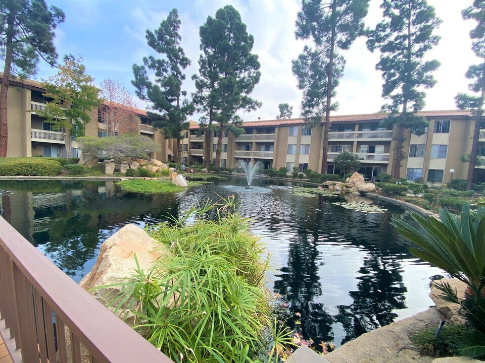 1801 Diamond St in San Diego, CA - Building Photo